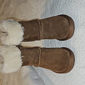 Child's brown suede boots